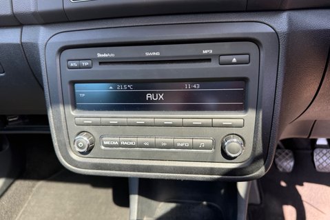 Skoda Roomster SE PLUS.7 SERVICES..IDEAL FOR DOGS, WHEELCHAIR.SUNROOF 24