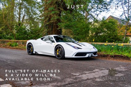 Ferrari 458 Speciale FULL FSH. CARBON FIBRE INT/EXT. CARBON ENGINE BAY. LIFT. CRUISE CONTROL. 