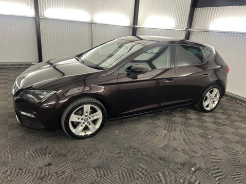 SEAT Leon 1.4 TSI FR Technology Euro 6 (s/s) 5dr 1