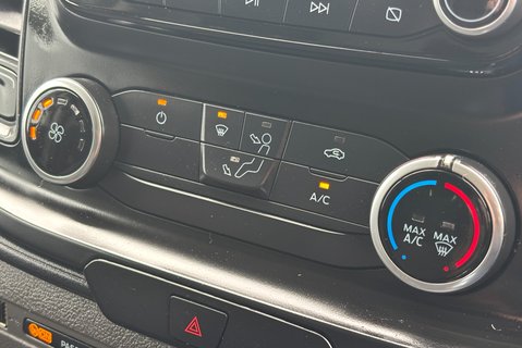 Ford Transit Custom 320 L2 Leader Panel Van - Air Con / Sat Nav 19