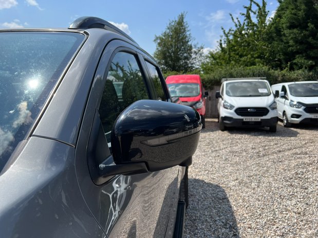 Nissan Navara N-Guard | Auto | 2.3 LT | Dbl Cab | Nav | Sensors | Cam | EURO 6 | NO VAT 18
