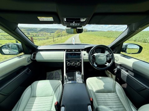 Land Rover Discovery SDV6 HSE LUXURY 32