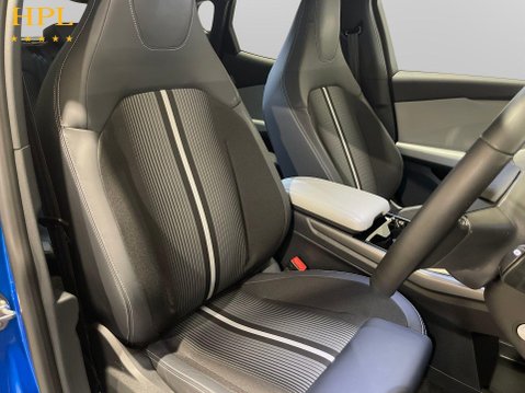 Ford Capri Extended Range 77kWh Select SUV 5dr Electric Auto (286 ps) 1 Owner - Rear 11