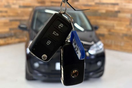Volkswagen Up 1.0 High up! Hatchback 5dr Petrol ASG Euro 5 (75 ps) 10