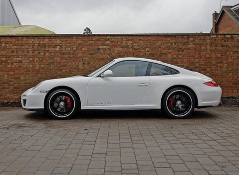 Porsche 911 (997) Carrera 4 GTS 15