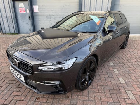 Volvo V90 2.0 B5 MHEV R-Design Auto Euro 6 (s/s) 5dr 4