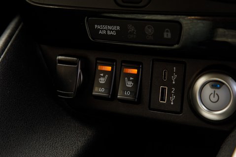 Nissan LEAF TEKNA 31