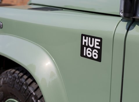 Land Rover Defender 90 Heritage Hard Top 21