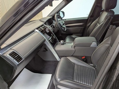 Land Rover Discovery 3.0 Discovery R-Dynamic HSE MHEV Auto 4WD 5dr 36