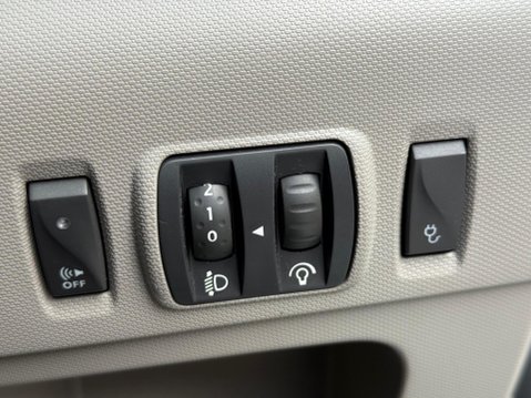 Renault Zoe 22kWh Dynamique Nav Auto 5dr (Battery Lease) 15