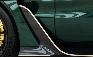 Aston Martin V12 Vantage 27