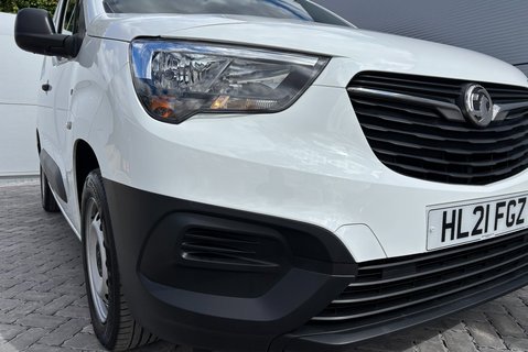 Vauxhall Combo L1H1 2300 100 ps Dynamic Panel Van - No VAT 21