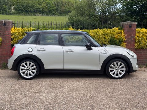 Mini Hatch 2.0 Cooper SD 5dr 16
