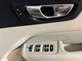 Volvo XC60 D4 MOMENTUM AWD 23