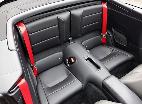 Porsche 911 (991.2) Carrera 4S Cabriolet 12