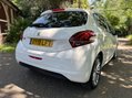 Peugeot 208 PURETECH S/S SIGNATURE 16