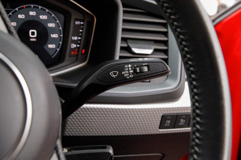 Audi A1 SPORTBACK TFSI S LINE 18