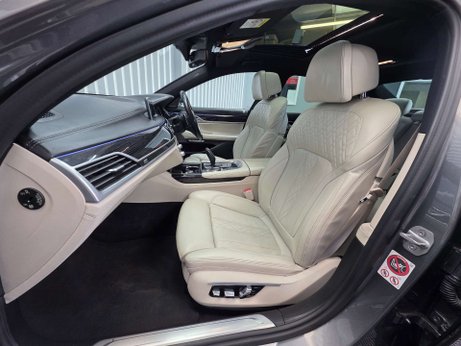 BMW 7 Series 3.0 740d M Sport Saloon 4dr Diesel Auto xDrive Euro 6 (s/s) (320 ps) 5