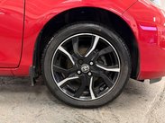 Toyota Yaris 1.33 Dual VVT-i Design Euro 6 5dr 11