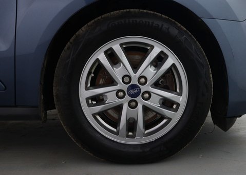 Ford Tourneo Connect 1.5 Tourneo Connect Grand Titanium TDCi Auto 5dr 15