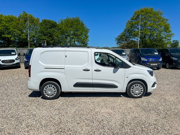 Vauxhall Combo LWB L2H1 Low Roof Sportive 2300 Air Con Sensors EURO 6 NO VAT 5