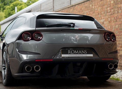 Ferrari GTC4 Lusso 24