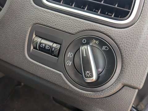 Volkswagen Polo SE DSG 24