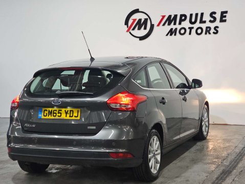 Ford Focus 1.0 Titanium 5dr 8