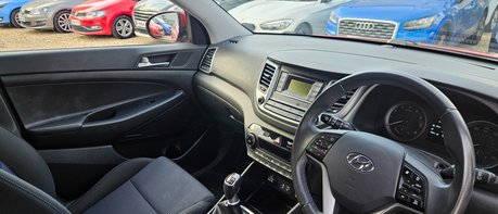 Hyundai TUCSON GDI SE BLUE DRIVE LOOK! 37000 MILES! 1 PREVIOUS OWNER! 8 SERVICE STAMPS 1