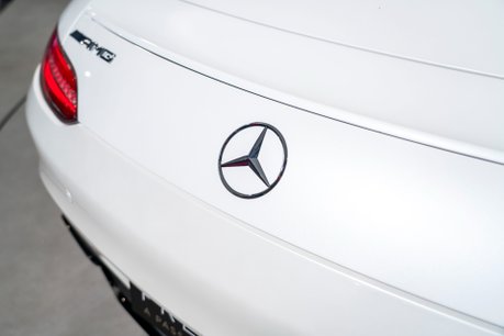 Mercedes-Benz Amg GT PREMIUM. MERCEDES WARRANTY. FULL MSH. DESIGNO PAINT. BURMESTER. PANO ROOF. 25