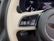 Bentley Bentayga 4.0 V8 SUV 5dr Petrol Auto 4WD Euro 6 (s/s) (550 ps) 32