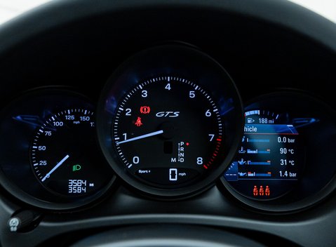 Porsche Macan GTS 25