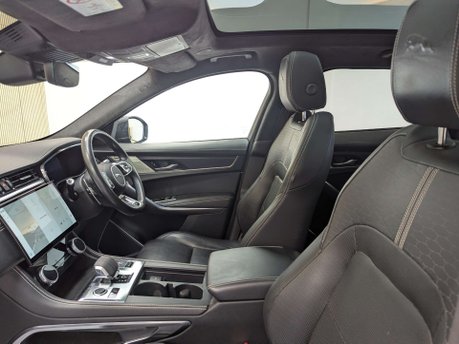 Jaguar F-Pace 2.0 F-PACE R-Dynamic HSE D MHEV AWD Auto 4WD 5dr 34