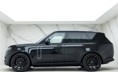 Land Rover Range Rover P530 First Edition 2