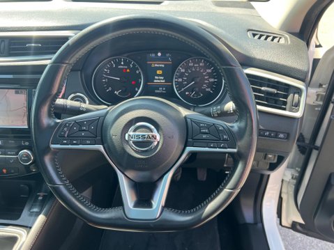 Nissan Qashqai 1.3 DIG-T N-Motion Euro 6 (s/s) 5dr 19