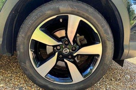 Nissan Qashqai 1.5 dCi n-tec+ SUV 5dr Diesel Manual 2WD Euro 5 (s/s) (110 ps) 39