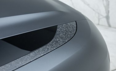 Land Rover Defender OCTA EDITION ONE 42