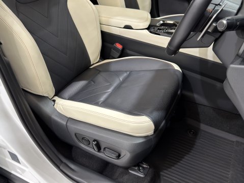 Lexus NX 450H PLUS TAKUMI Pan Roof + Mark Levinson Sound 66