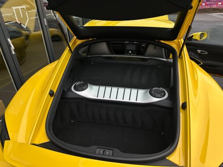 Porsche 718 Cayman CAYMAN GTS 64