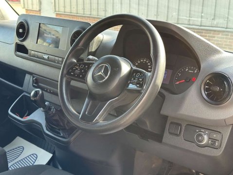 Mercedes-Benz Sprinter 2.0 315 CDI Progressive RWD L3 H2 Euro 6 (s/s) 5dr 28