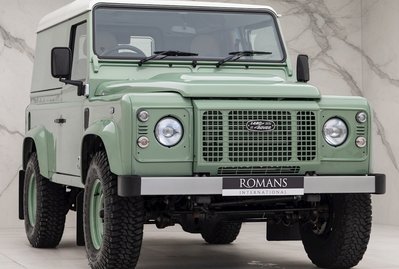 Land Rover Defender 90 Heritage Hard Top