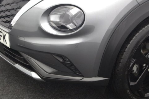 Nissan Juke 5dr 1.6 Hybrid Premiere Edition Automatic 49