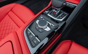 Audi R8 Spyder V10 Performance Quattro Edition 19