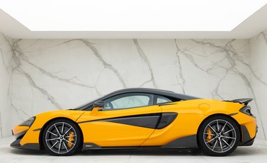 McLaren 600 2