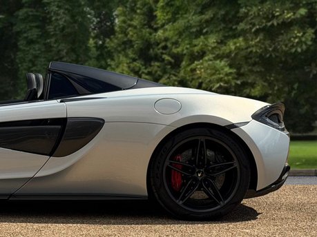 McLaren 570S SPIDER 11