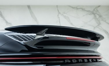Porsche 911 Turbo S Cabriolet (992) 30