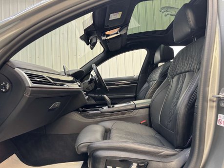 BMW 7 Series 4.4 750i M Sport xDrive Auto 4WD 4dr 51