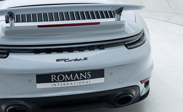 Porsche 911 Turbo S Cabriolet (992) 36