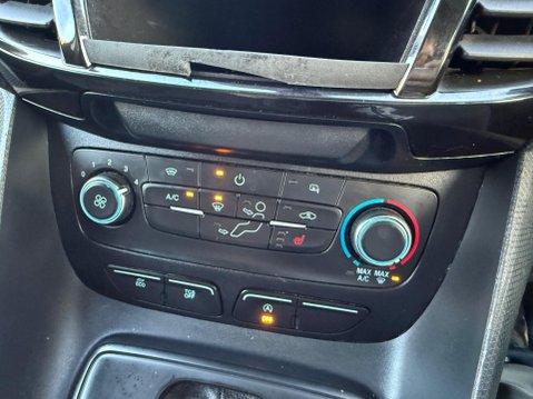 Ford Transit Connect 1.5 240 EcoBlue Limited Auto L2 Euro 6 (s/s) 5dr 12