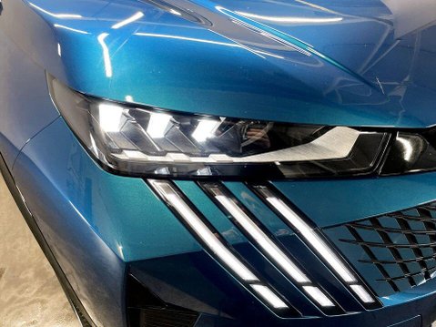 Peugeot 3008 73kWh GT SUV 5dr Electric Auto (210 ps) Air Con - Alloys - DAB Radio 9